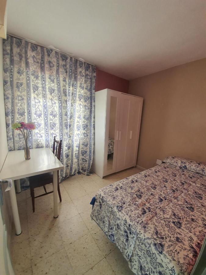 Amplio Apartamento En El Centro De Triana Apartment Seville Ngoại thất bức ảnh
